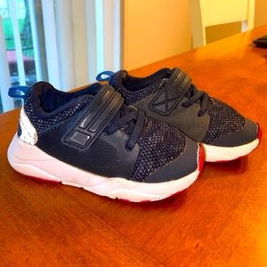 Target Toddler tennis shoes-Size 7